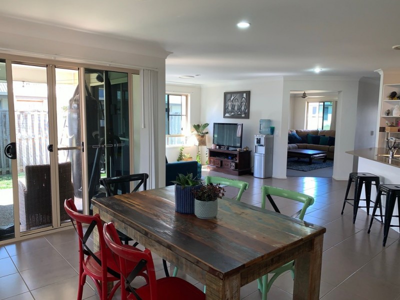 34 Duranbah Circuit, Blacks Beach QLD 4740