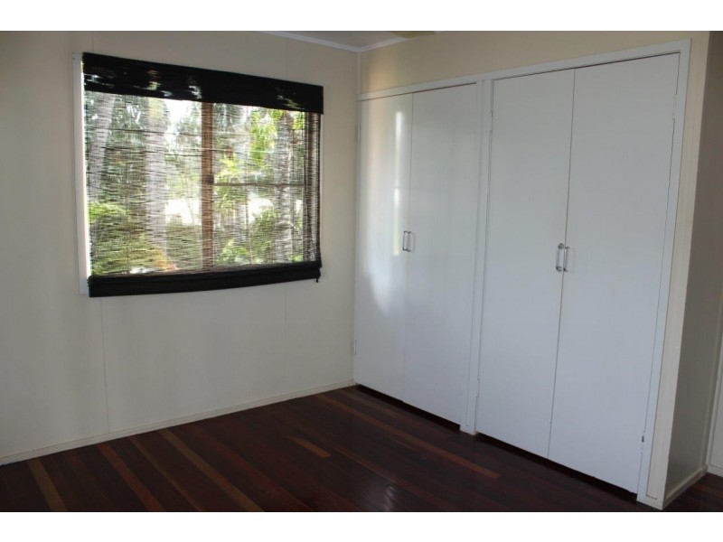 11 McCool Street, Moranbah QLD 4744