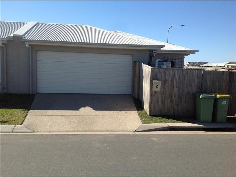 2/4 Berkshire Lane, Ooralea QLD 4740