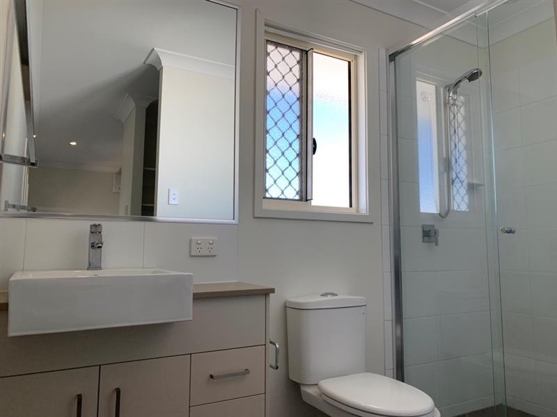 1/10 Somerset Dve, Andergrove QLD 4740