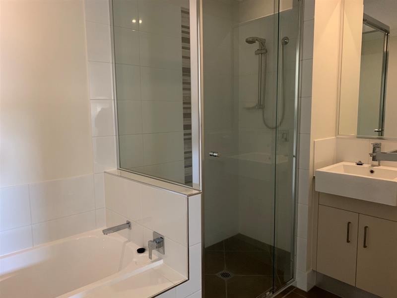 1/10 Somerset Dve, Andergrove QLD 4740