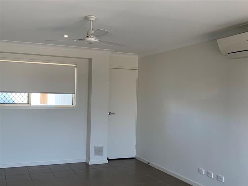 1/10 Somerset Dve, Andergrove QLD 4740