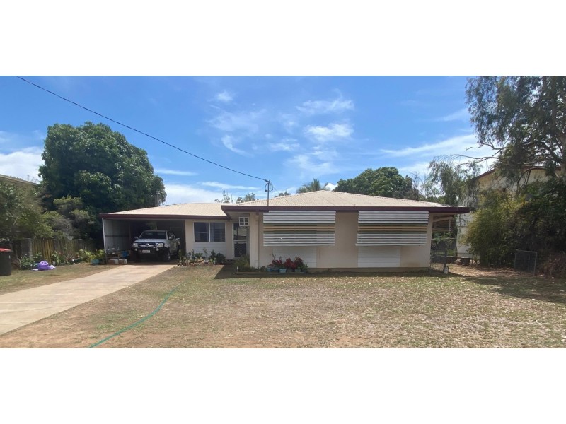 11 Yeates Street, Moranbah QLD 4744