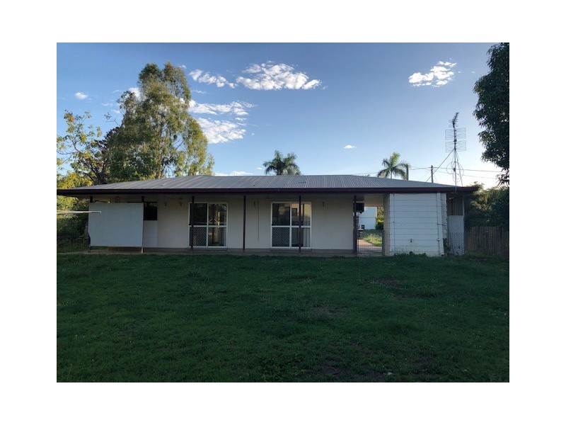 11 Yeates Street, Moranbah QLD 4744