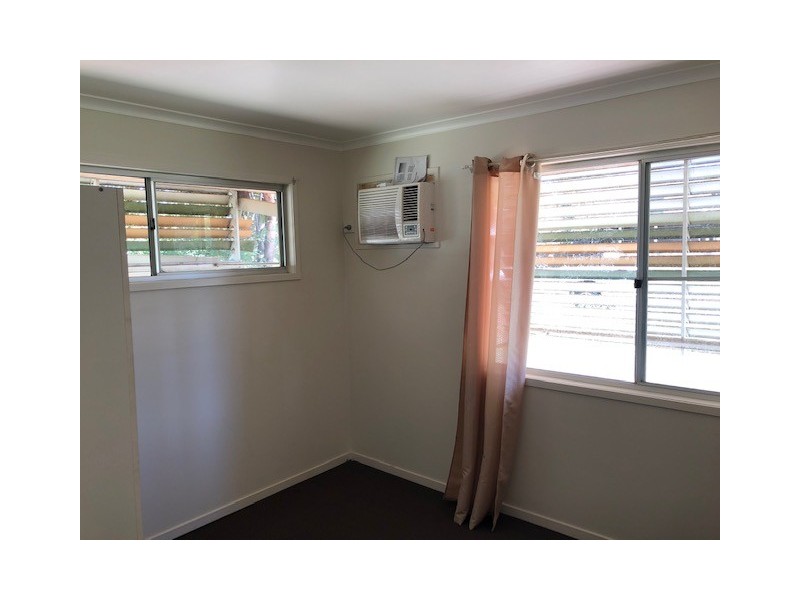11 Yeates Street, Moranbah QLD 4744