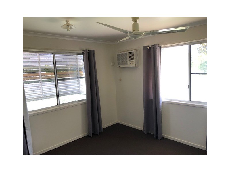 11 Yeates Street, Moranbah QLD 4744