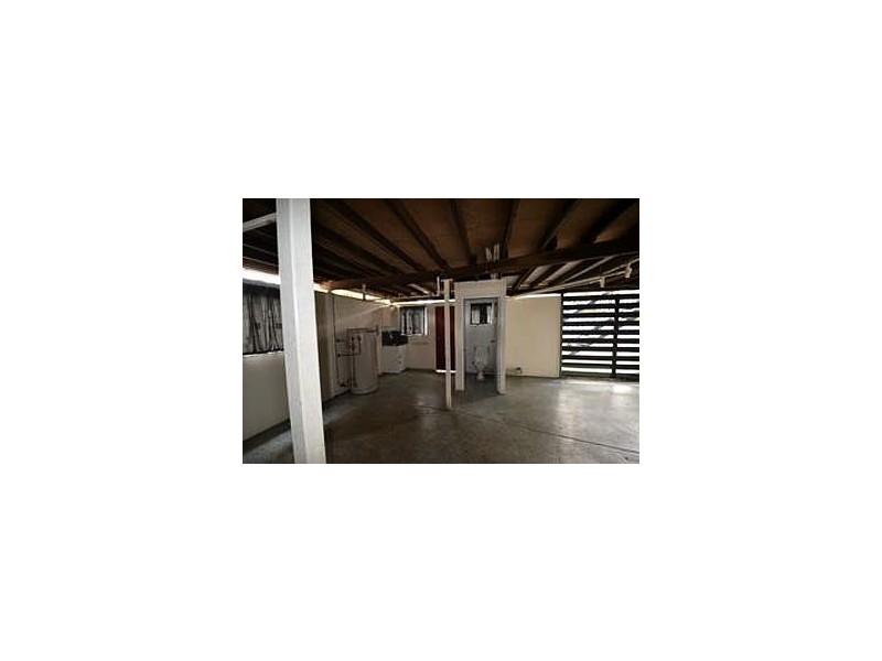32 Clements St, Moranbah QLD 4744