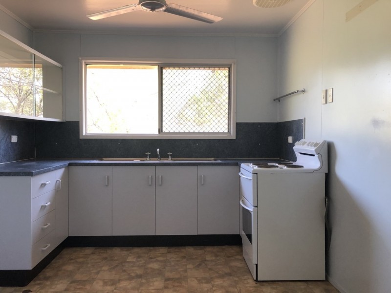 14 Beresford Crescent, Dysart QLD 4745