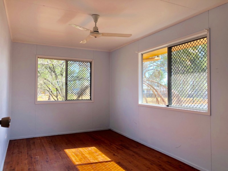 14 Beresford Crescent, Dysart QLD 4745