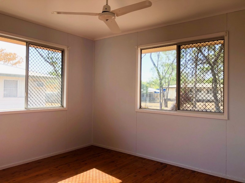 14 Beresford Crescent, Dysart QLD 4745