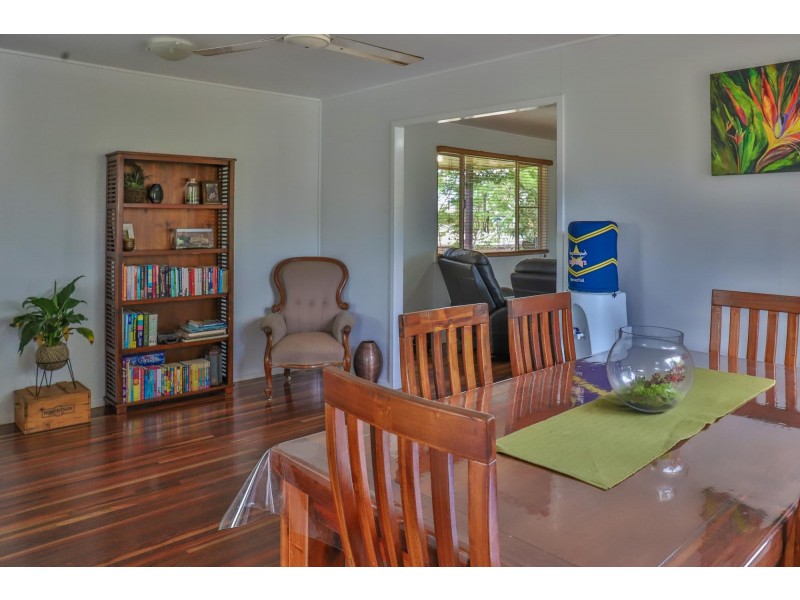 7 Renier St, Moranbah QLD 4744