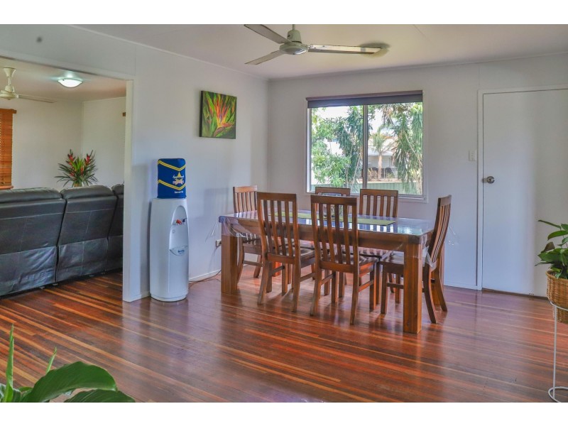 7 Renier St, Moranbah QLD 4744