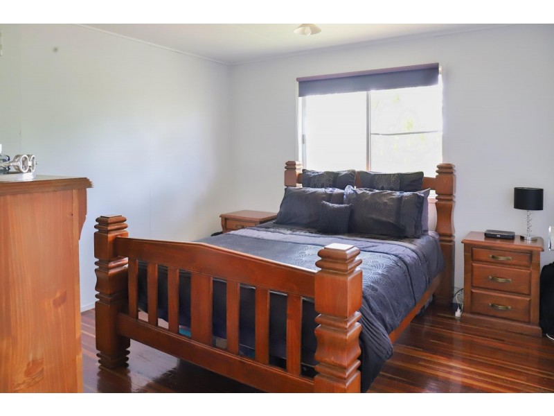 7 Renier St, Moranbah QLD 4744