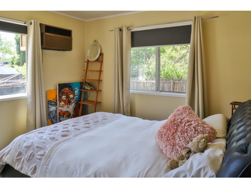 16 Watkins Street, Moranbah QLD 4744