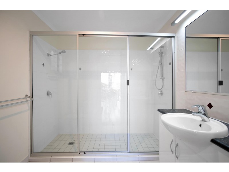 4 Arana Drive, Rural View QLD 4740