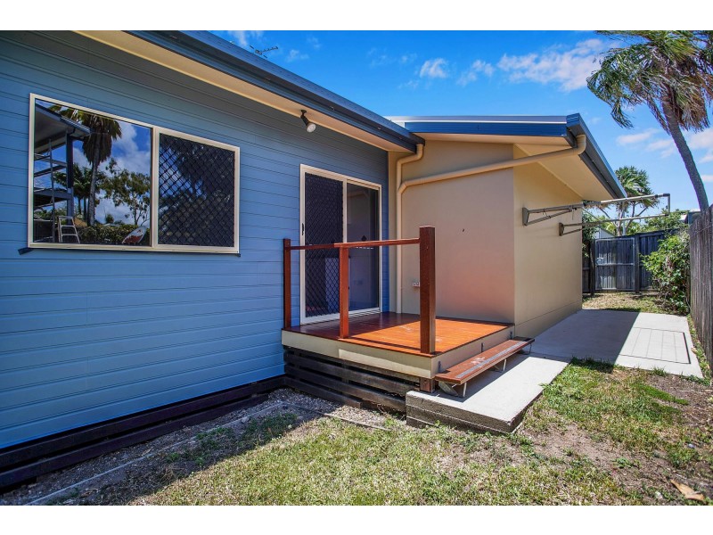 4 Arana Drive, Rural View QLD 4740
