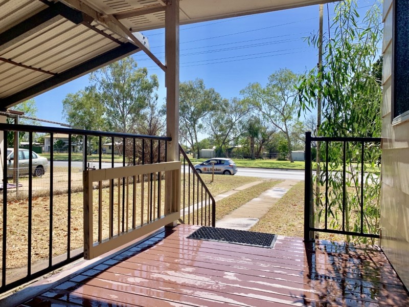 15 Queen Elizabeth Drive, Dysart QLD 4745