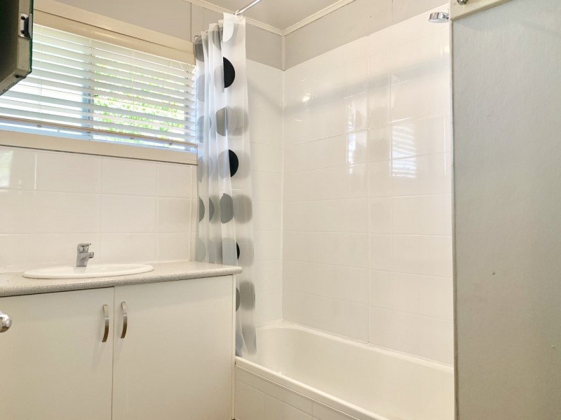 15 Queen Elizabeth Drive, Dysart QLD 4745