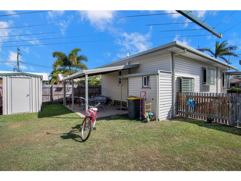 6 Mary Street, West Mackay QLD 4740