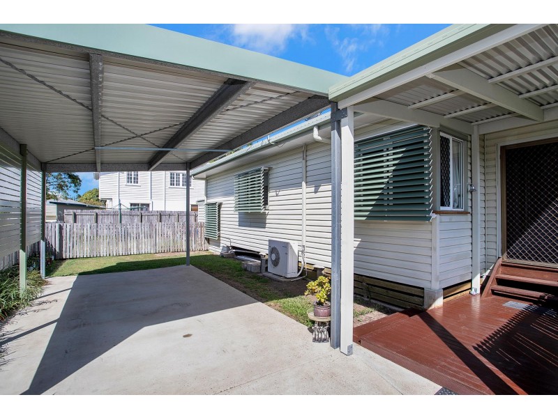 6 Mary Street, West Mackay QLD 4740