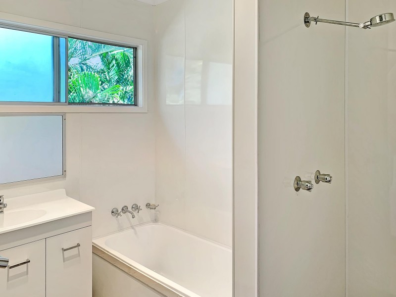 35 Cuthbert Street, Moranbah QLD 4744