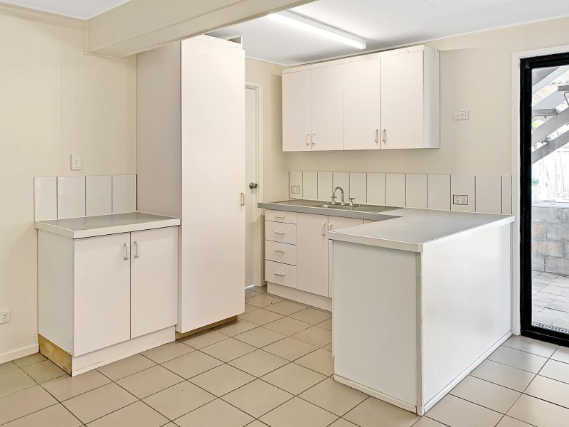 35 Cuthbert Street, Moranbah QLD 4744