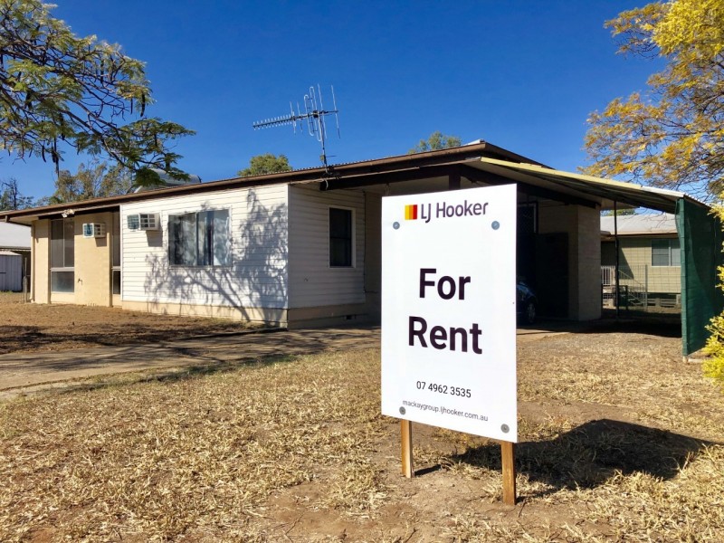 24 Crawford Street, Dysart QLD 4745
