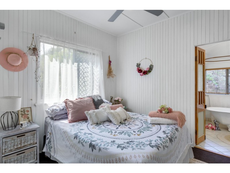 259 Slade Point Road, Slade Point QLD 4740