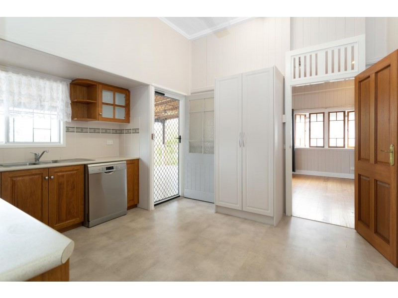 4 Macdonald Street, South Mackay QLD 4740