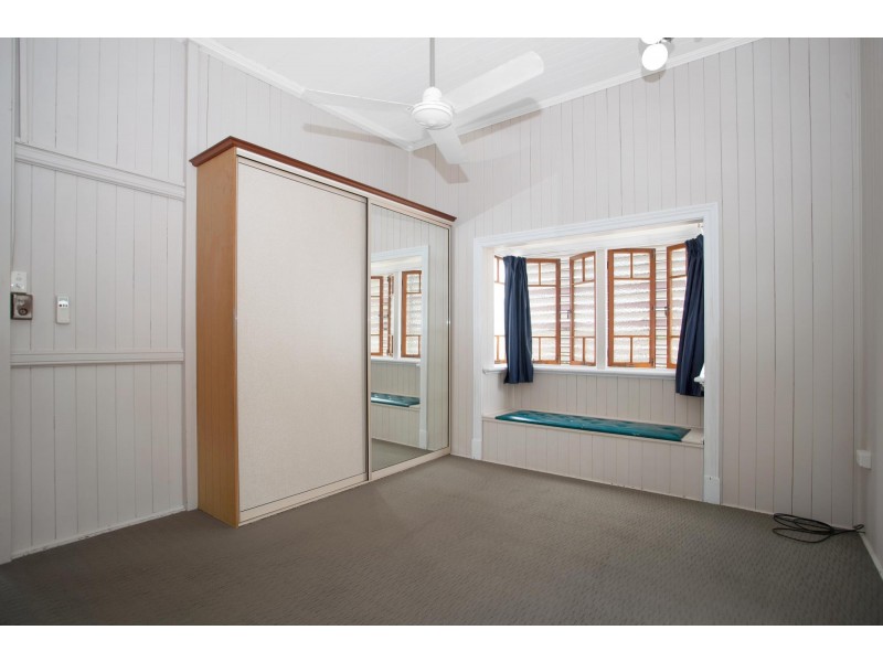 4 Macdonald Street, South Mackay QLD 4740