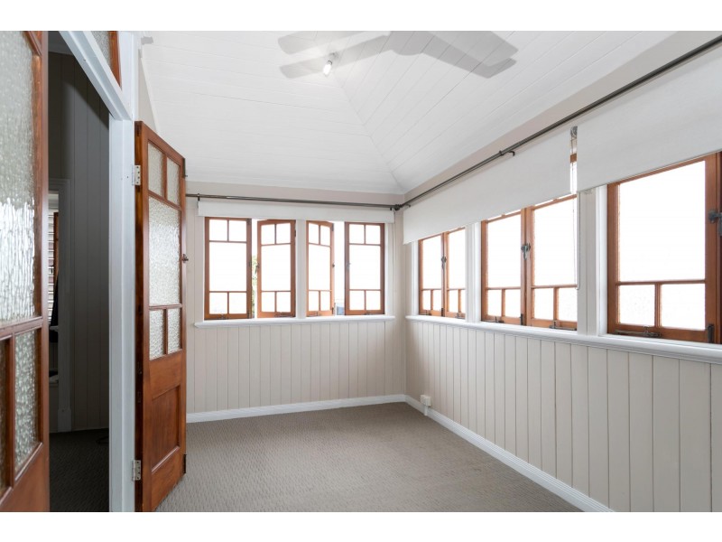 4 Macdonald Street, South Mackay QLD 4740