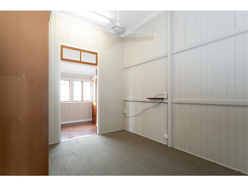 4 Macdonald Street, South Mackay QLD 4740