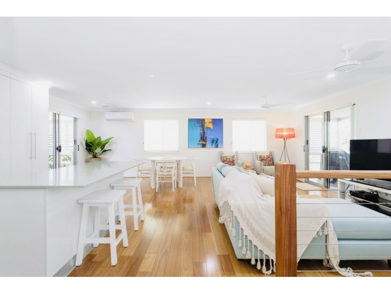 9 Coral Drive, Blacks Beach QLD 4740