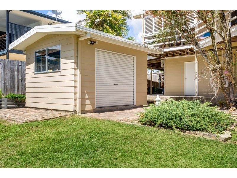 9 Coral Drive, Blacks Beach QLD 4740