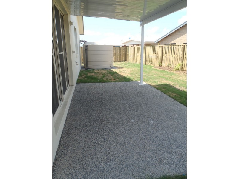 141 Whitehaven Drive, Blacks Beach QLD 4740