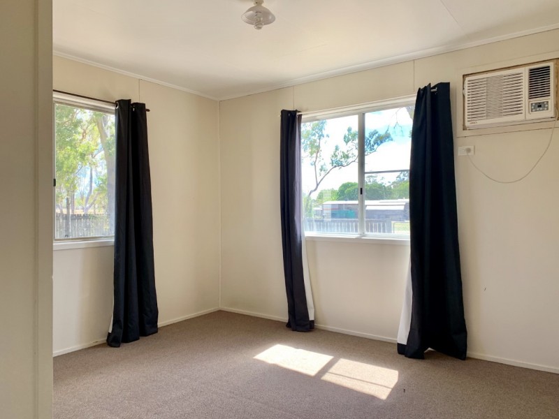 11 Bellarine Ct, Dysart QLD 4745