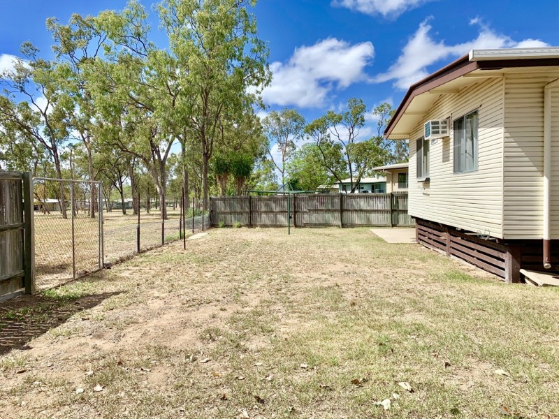 11 Bellarine Ct, Dysart QLD 4745