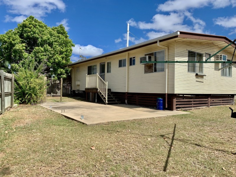 11 Bellarine Ct, Dysart QLD 4745