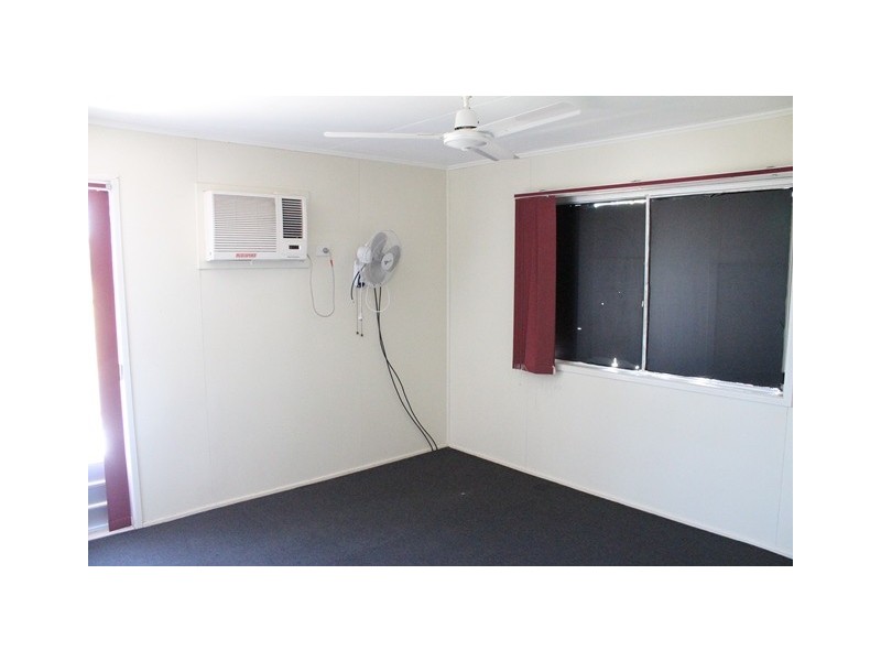 12 Gordon Terrace, Moranbah QLD 4744