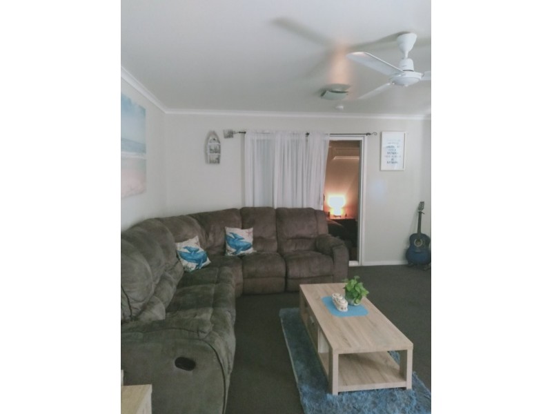 6 Shannon Drive, Moranbah QLD 4744