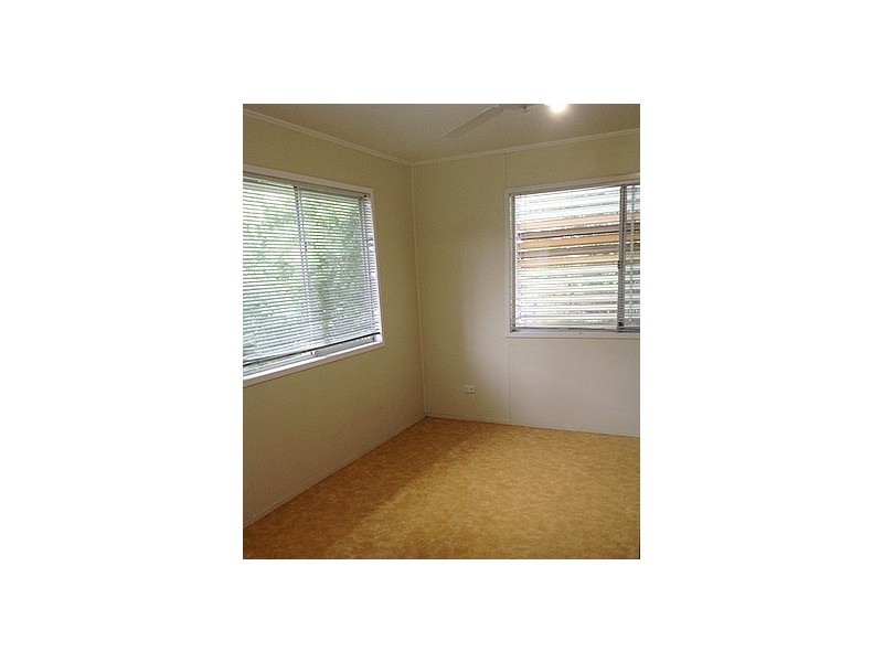 8 Macdonald Street, Dysart QLD 4745