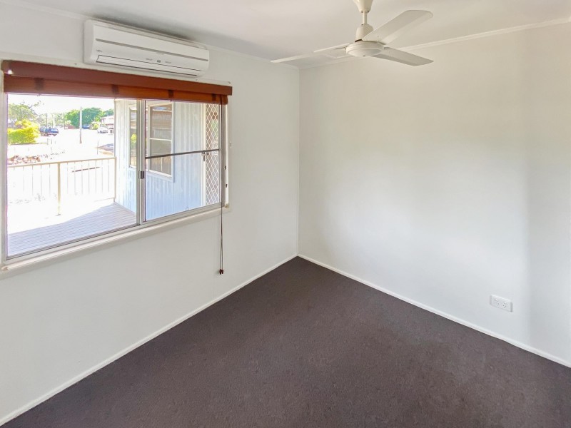 37 Bradman Street, Moranbah QLD 4744