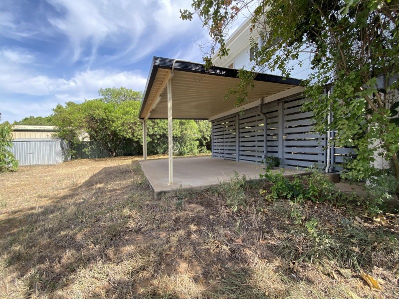 37 Bradman Street, Moranbah QLD 4744