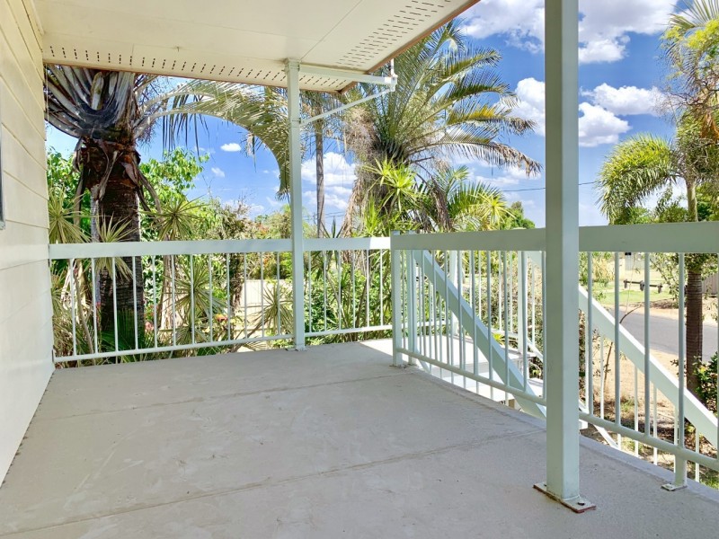 25 Yeates Street, Moranbah QLD 4744