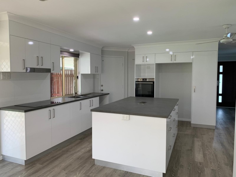 9 Freeman Street, Moranbah QLD 4744