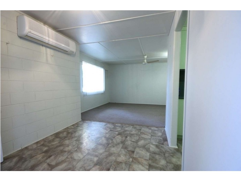 52 Archer Drive, Moranbah QLD 4744