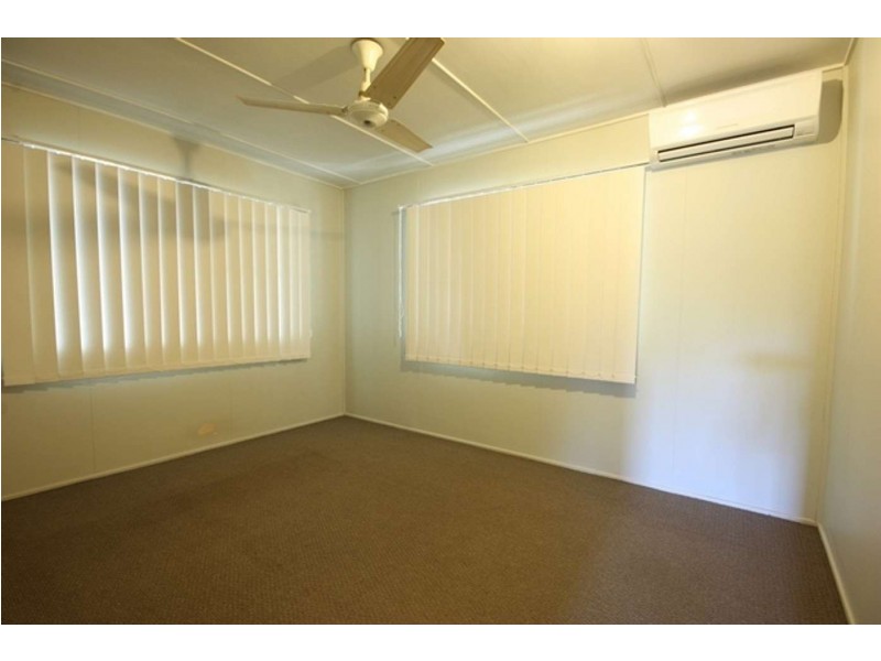 52 Archer Drive, Moranbah QLD 4744