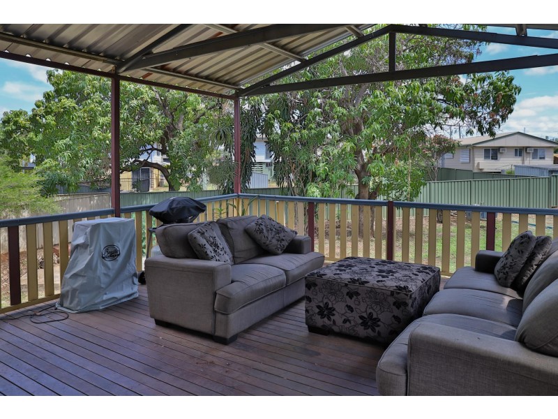 7 Renier St, Moranbah QLD 4744
