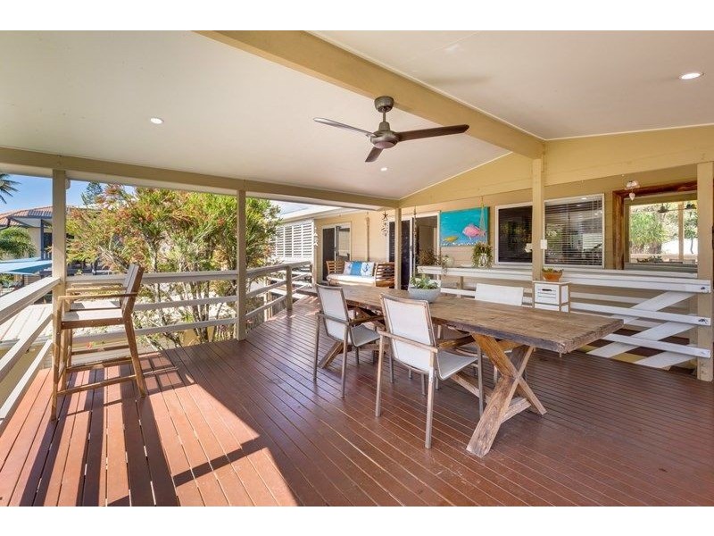 9 Coral Drive, Blacks Beach QLD 4740