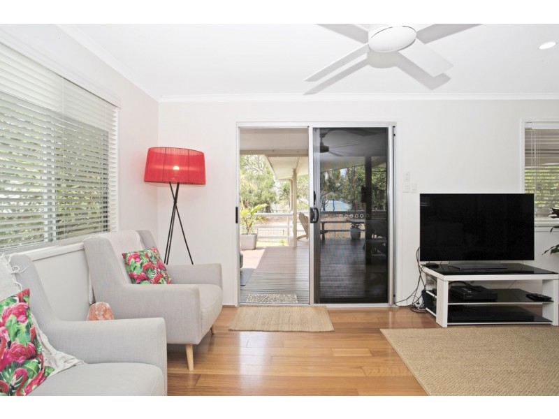 9 Coral Drive, Blacks Beach QLD 4740